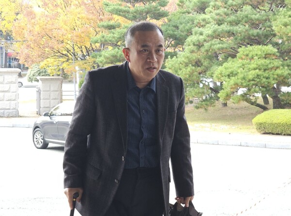 구속 전 피의자 심문을 위해 출석한 명태균 씨 [사진=연합뉴스]