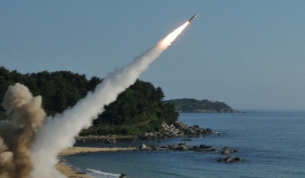 에이태큼스 미사일 발사 장면 [사진=로이터=연합뉴스]