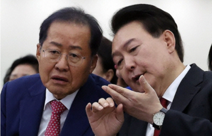 홍준표 대구시장과 윤석열 대통령 [사진=연합뉴스]