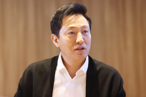 오세훈 서울시장이 지난 24일 서울시청 시장 집무실에서 연합뉴스와 인터뷰를 하고 있다. 2024.12.26 [사진=연합뉴스]
