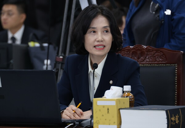 조국혁신당 박은정 의원이 17일 대구지검 신관 7층에서 열린 국회 법제사법위원회의 대구고검 등에 대한 국정감사에서 질의하고 있다. 2024.10.17 [사진=연합뉴스]