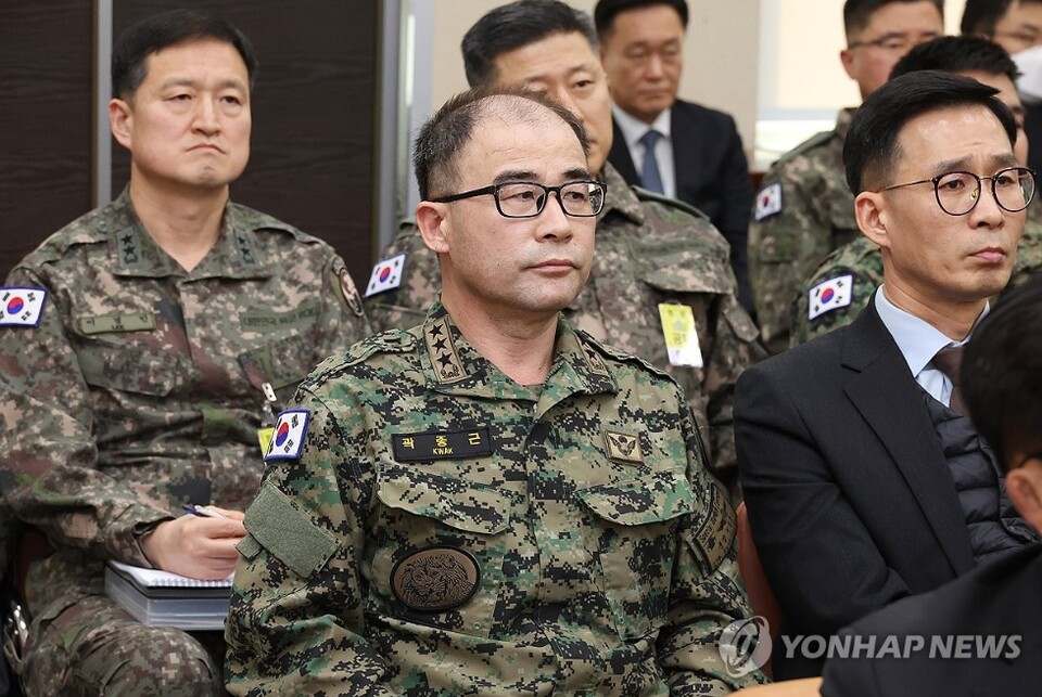 곽종근 전 육군 특수전사령관 등 계엄관련 군 관계자들이 22일 국회 내란 국정조사 1차 청문회에 출석해 계엄사태와 관련한 증언을 했다. [사진=연합뉴스]