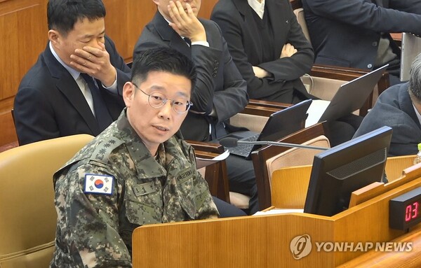 조성현 수방사 제1경비단장이 13일 헌법재판소 尹탄핵심판 8차변론 기일에 출석해 증언하고 있다. [사진=연합뉴스]