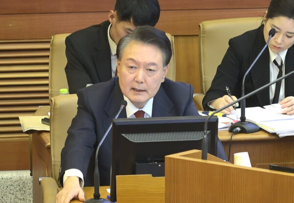 윤석열 대통령이 20일 서울 종로구 헌법재판소에서 열린 본인의 탄핵 심판 10차 변론에서 발언하고 있다. 2025.2.20 [헌법재판소 제공. 재판매 및 DB 금지] [사진=연합뉴스]