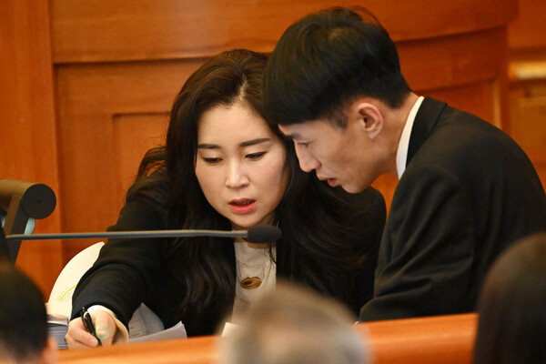 문형배 헌법재판소장 권한대행을 비롯한 헌법재판관들이 25일 서울 종로구 헌법재판소에서 열린 윤석열 대통령의 탄핵 심판 11차 변론에서 자리에 앉아 있다. [사진=연합뉴스]