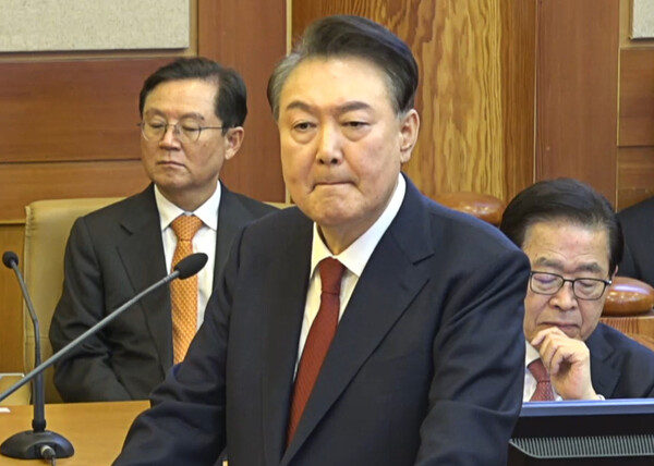 윤석열 대통령이 25일 서울 종로구 헌법재판소에서 열린 윤 대통령 탄핵심판 11차 변론에서 최종 의견 진술을 하고 있다. 2025.2.25 [헌법재판소 제공. 재판매 및 DB금지] [사진=연합뉴스]