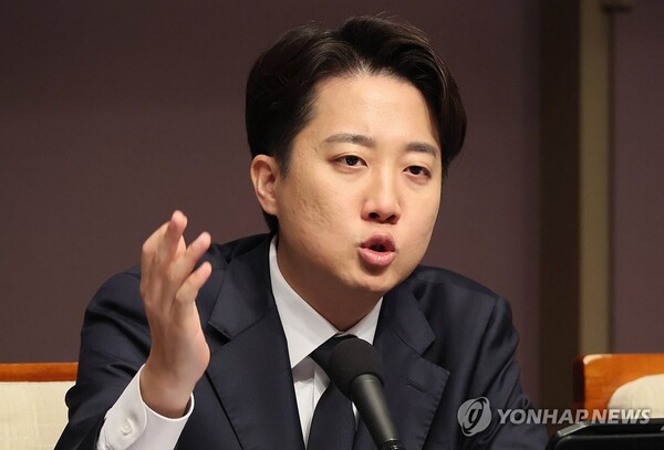 개혁신당 이준석 대선 후보가 30일 서울 중구 한국프레스센터에서 열린 관훈토론회에서 발언하고 있다. [사진=연합뉴스]