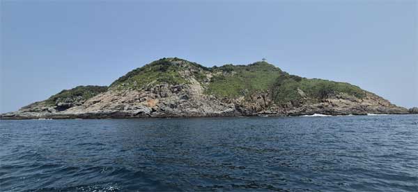 사수도 전경(2025년 5월 25일 촬영, 국립목포대학교 도서문화연구원)