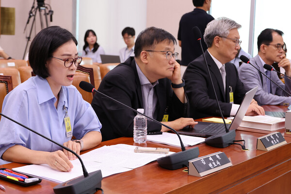 9일 국회 법제사법위원회 전체회의에서 열린 검찰개혁 법안 관련 공청회에서 김예원 변호사가 법안에 대한 의견을 진술하고 있다. [사진=연합뉴스]