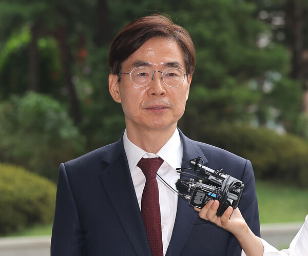 국민의힘 조경태 의원이 11일 서울 서초구 서울고등검찰청에 마련된 내란특검 사무실로 참고인 조사를 위해 출석하며 발언하고 있다. [사진=연합뉴스]