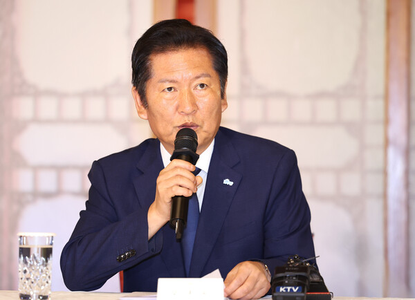  더불어민주당 정청래 대표가 10일 서울 종로구 삼청동 총리공관에서 열린 고위당정협의회에서 발언하고 있다. [사진=연합뉴스]