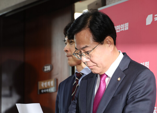 송언석 국민의힘 비상대책위원장 겸 원내대표는 13일 라디오에 출연해 김건희 여사의 구속과 관련해 "제가 별도로 드릴 말씀은 없는 것 같다"고 말했다. [사진=연합뉴스]