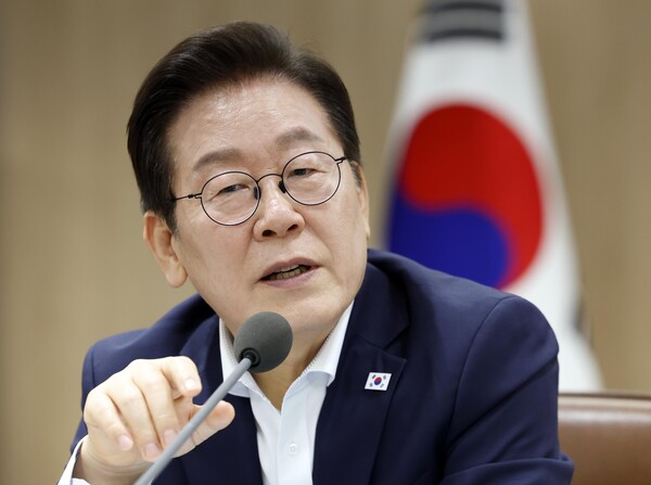 이재명 대통령이 22일 용산 대통령실에서 열린 제1회 국가과학기술자문회의 전원회의에서 발언하고 있다. [사진=연합뉴스, 대통령실통신사진기자단]