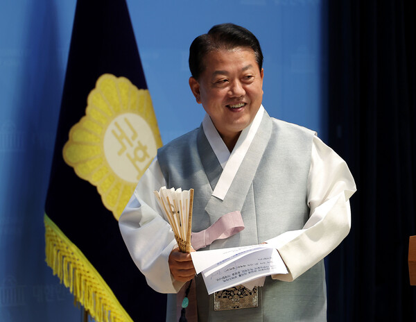  더불어민주당 김병주 의원은 24일 라디오에 출연해 경기도지사 출마를 시사하는 한편 최근 논란이 된 조희대 대법원장의 국회 청문회 채택에 대해 "구체적인 것들에 대해선 법사위와 원내 지도부의 소통에 문제가 있었던 것 같다"고 말했다. [사진=연합뉴스]