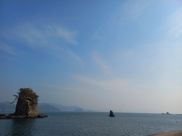 통제령의 삼칭이는 바다의 색깔로 계절을 말한다 @정하룡 작가 