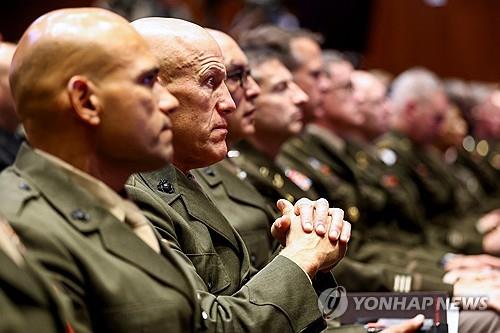 '전군 지휘관 회의' 참석자들이 연설을 듣고 있다 2025.09.30 [사진=로이터=연합뉴스]