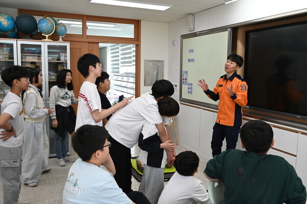 산청소방서, 어린이 불조심 포스터 공모전 전시회 개최(제공=산청소방서)