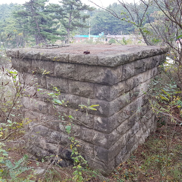 고하도 감화원 부두 옆 석조탱크(물보관 석조건물로 추정)