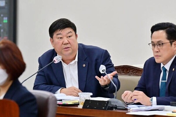 부산광역시의회 해양도시안전위원회 전원석(사하구2, 더불어민주당) 의원