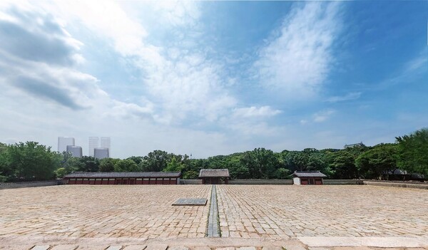 오세훈 서울시장이 본인 ＳＮＳ에서 공개한 정전 상월대에서 세운지구를 바라본 3D 시뮬레이션 이미지. ［사진＝서울시 제공］