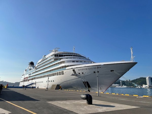  여수시 올해 마지막 국제크루즈 미츠이 오션후지호 입항 [사진=여수시 제공]