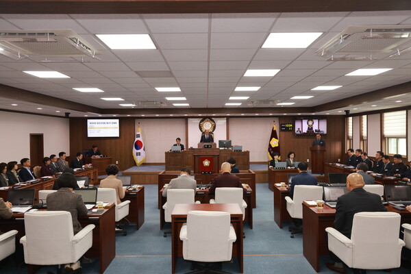 제295회 합천군의회 제2차 정례회 개회(제공=합천군)