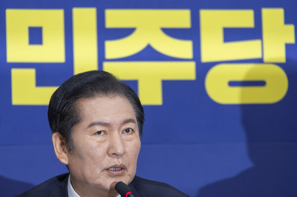  더불어민주당 정청래 대표가 24일 국회에서 열린 최고위원회의에서 발언하고 있다. [사진=연합뉴스]