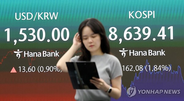 전규열 서경대 경영학부 교수 칼럼: [전규열 칼럼]반도체 호황이 부른 '성장의 역설'...체감경기 바닥인데 커지는 '3高(고물가·고환율·고금리)부담