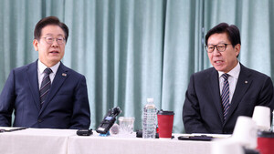 이재명 "북극항로 매우 시급"...<b>박형준</b> "李, 부산현안 일언반구도 없어...