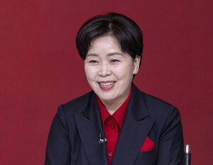 <b>양향자</b>, 국힘 <b>당대표 출마</b>…"'찬탄 대 반탄' 넘어 오직 혁신의 길로"