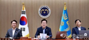 새정부 첫 <b>예산</b>안, 내년 728조 '슈퍼<b>예산</b>' 국무회의 의결... 李 "씨앗 부...