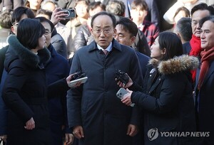 [이슈] 국민의힘, 추경호 구속영장에 '정치탄압' 규탄...의총서 강경 대...