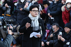 [이슈] 국힘 벌써 <b>당권경쟁</b>? '<b>한동훈</b> 당게' 파장 '계파갈등' 재점화…장...